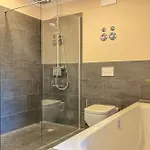 Baltischer Hof 68 *